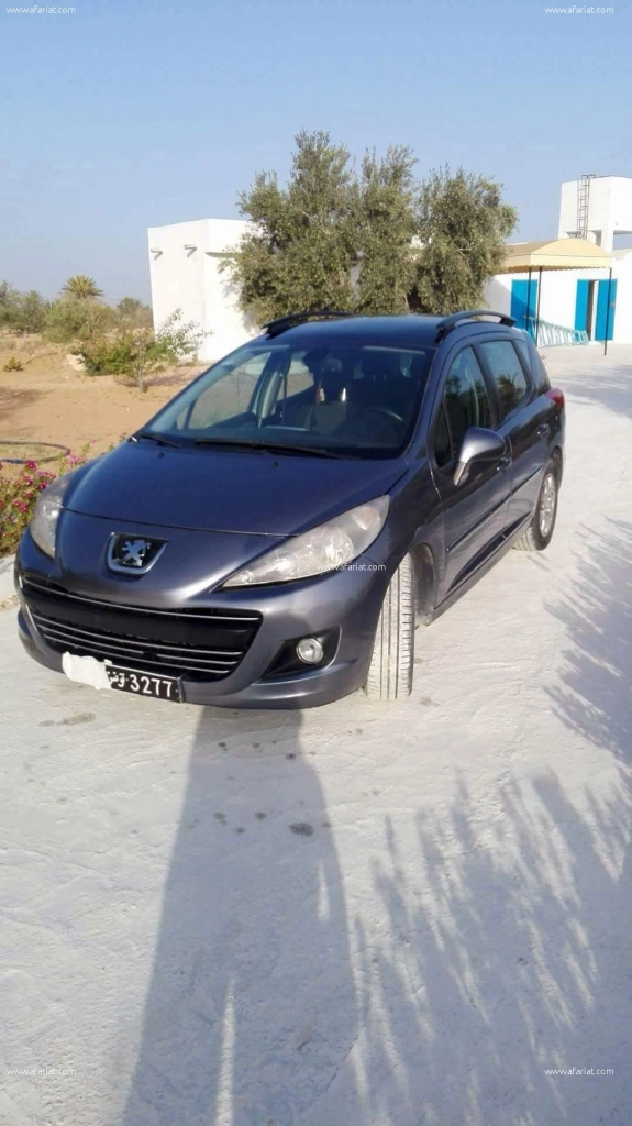 Voiture Peugeot - Afariat Tayara