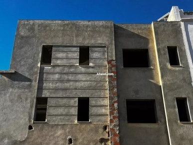 A VENDRE: Villa Inachevée en R+3 à Cité El Wafa, Nabeul A VENDRE: Villa Inachevée en R+3 à Cité El Wafa, Nabeul