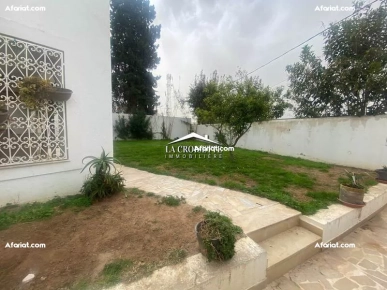 Villa pain pied S+3 à La Marsa MVV0312