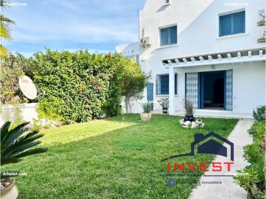 Duplex S+2 avec jardin & vue mer à Gammarth