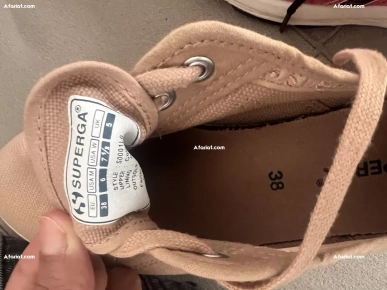 deux espadrilles
