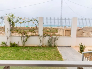 Superbe appartement pieds dans l'eau  à Raoued Plage, Ariana