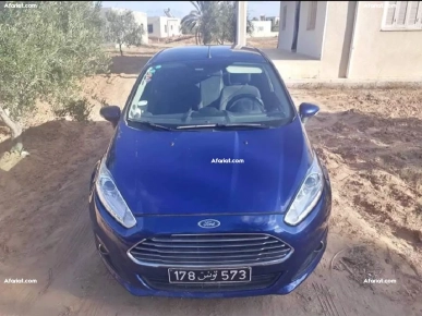 FORD FIESTA Titanium