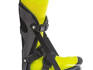 Attelle pour soulager les douleurs aux pieds. Attelle pour soulager les douleurs aux pieds.