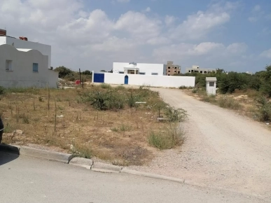Gammarth Harrouch : A vendre terrain bon emplacement