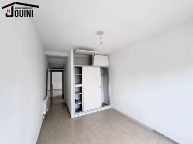 Appartement S+3 À Louer à Cité El Mahrajène
