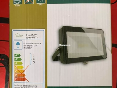 Projecteur économique à LED importé de France Projecteur économique à LED importé de France
