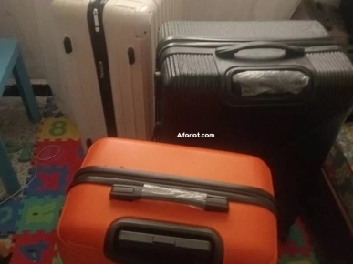 Lot de valises de voyage