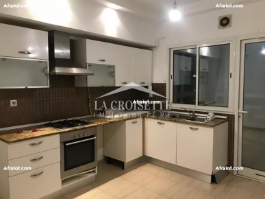 Appartement S+3 à La Marsa MAL3102