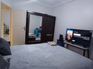 A vendre une Maison indépendante située au centre ville El Haouar