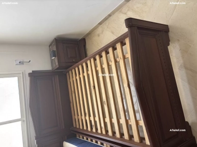 chambre à coucher en bois merisier