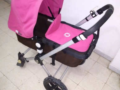 Poussette bébé + 2 lits Poussette bébé + 2 lits