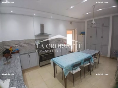 Rez-de-chaussée de villa S+4 à La Marsa MRCL0305