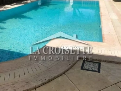 Villa S+3 meublée avec piscine à Gammarth ZVL0241