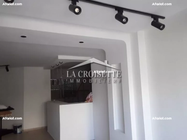 Local commercial à Ain Zaghouan Nord ZCL0165