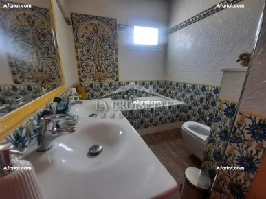Villa plain-pied S+3 meublée à La Soukra MVL1172