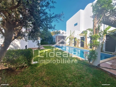 Superbe villa avec piscine privée à Hammamet