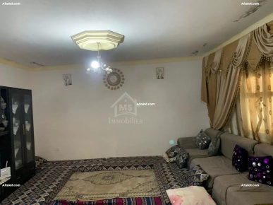 Belle maison S+2 avec jardin à Hammamet Sud à vendre 51355351