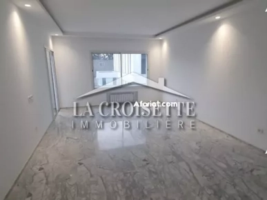 Appartement S+3 avec chambre de service à La Soukra ZAV1449