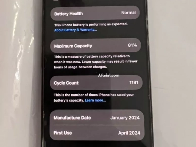 iPhone 15 noir