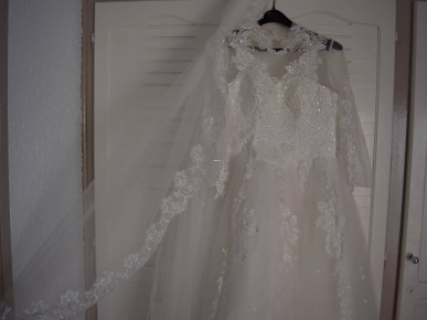 Robe de Mariage & Fiançailles