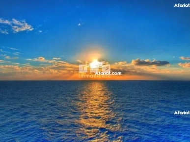 Terrain LIS DE MER pieds dans l'eau à jinen Beni khiar Terrain LIS DE MER pieds dans l'eau à jinen Beni khiar