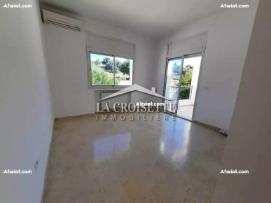 Une villa S+4 avec piscine à Gammarth ZVL0436