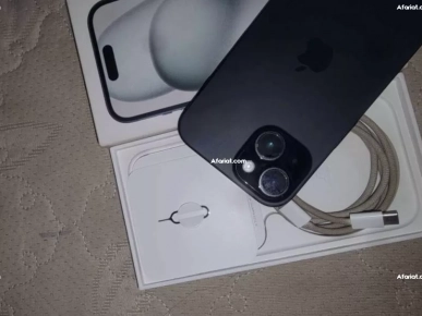 iphone 15 comme neuf jamais réparer