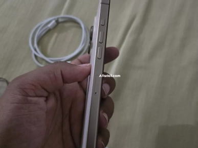 IPhone 16 pro max Gold