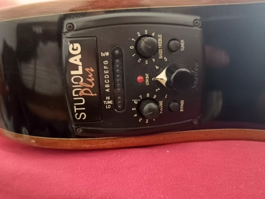 Guitare électro acoustique LAG Tramontane T100ACE