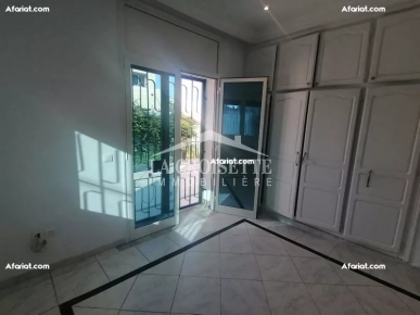 Villa plain pied S+3 à La Soukra ZVL1554