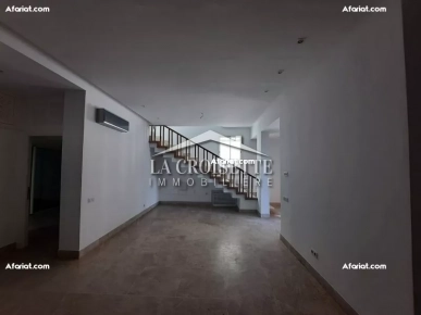 Villa S+5 avec piscine à La Marsa MVL0922