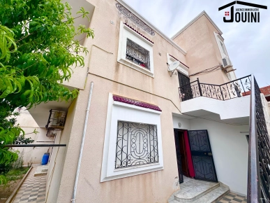 Grande Maison 300 m² à Sidi Hassine Tunis