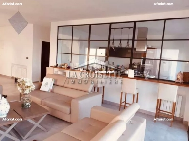 Villa S+4 à La Soukra MVV0294