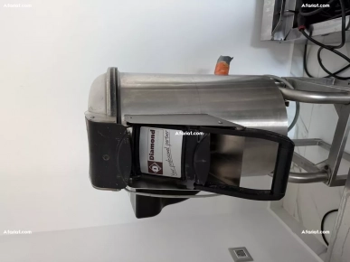 machine à éplucher pomme de terre