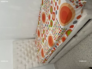je mets en vente un lit