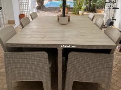 Salon de jardin 6 places + 2 transats