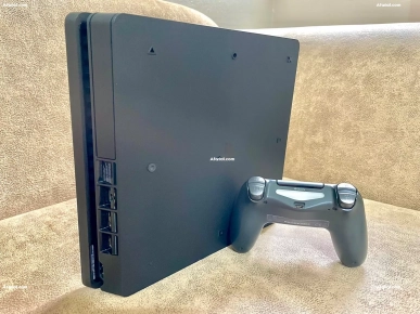 Playstation 4 Slim