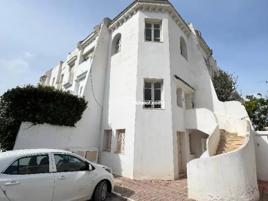 A Vendre appartement S+3 à la Marsa
