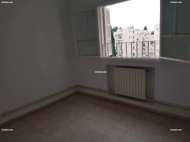 À vendre Appartement à Mourouj1 Chauffage Centrale & 2 clims LG