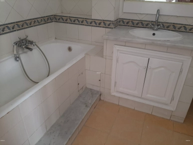 Premier Etage Villa S+4 Ennasr