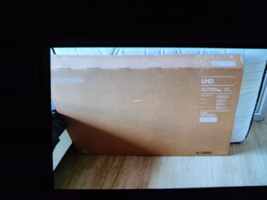 Télévision Samsung led uhd 4k 55 pouces 1m40