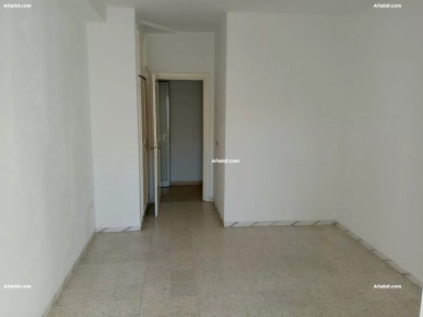 A vendre appartement S2 à l’Aouina