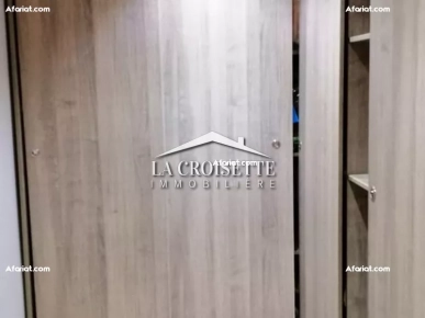 Villa S+5 avec piscine à La Soukra  MVV0253