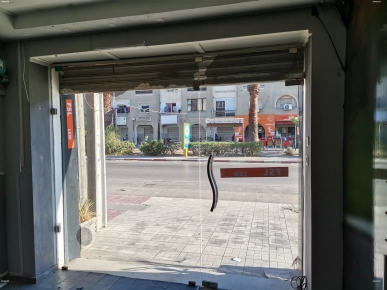 À louer local commercial à Mégrine À louer local commercial à Mégrine