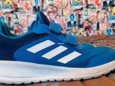 baskets ADIDAS