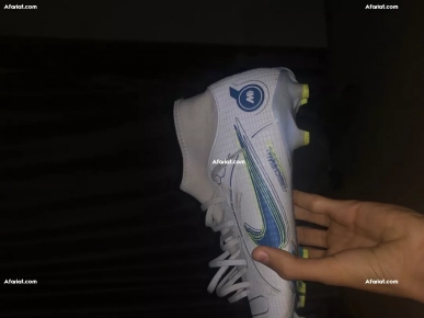 crampons nike