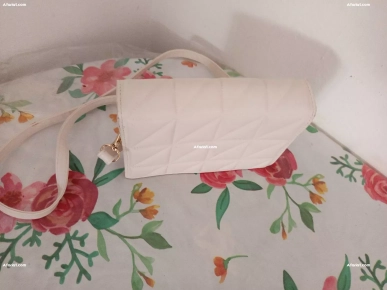 maquillage lunettes sac à main