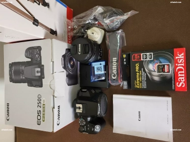 Canon eos 250D + Tripod Hama 66+ carte mémoire 128GB SDD neuf