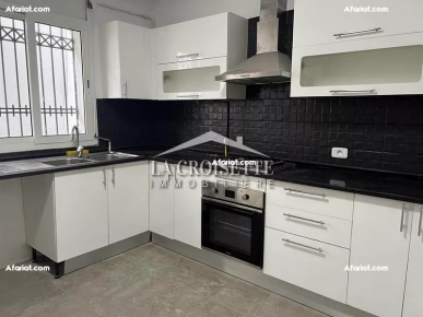 Villa S+5 vue mer à La Marsa MVL1275